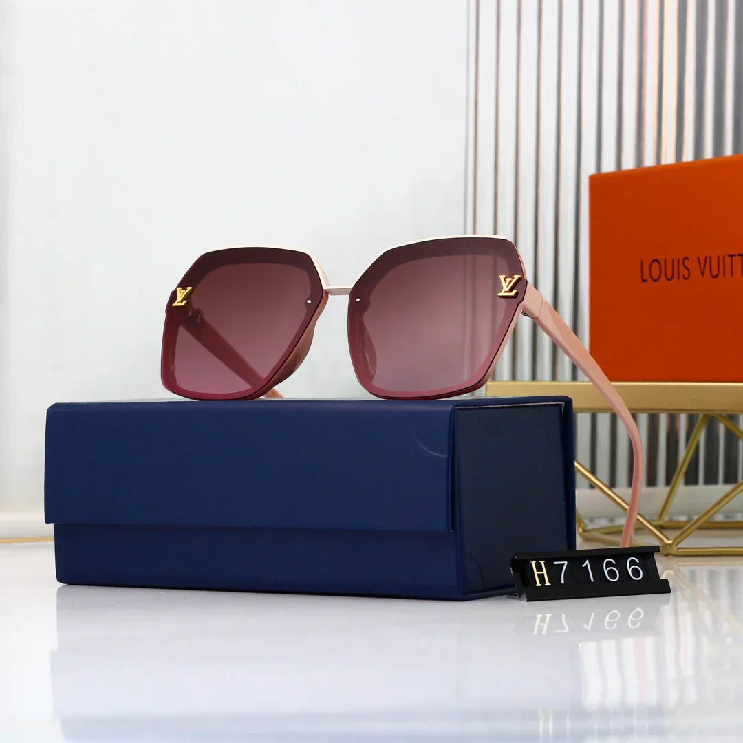 2025 Large frame travel sunglasses with UV protection