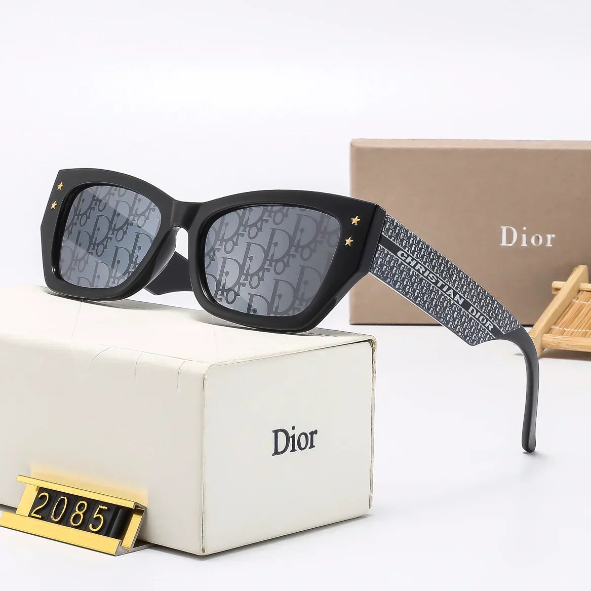 2025 Fashionable square frame sunglasses 2085