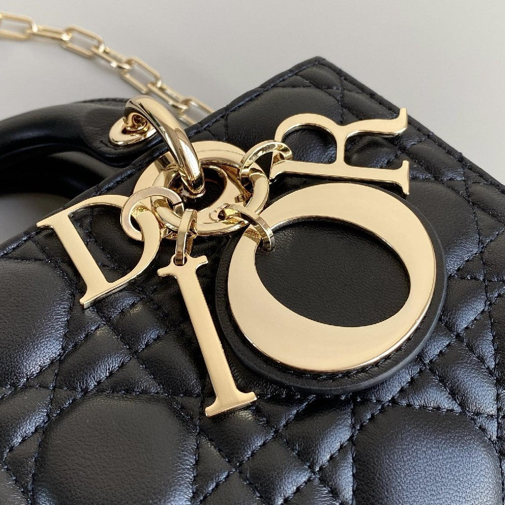 2025 Bag Classic Top-handle Bag W91