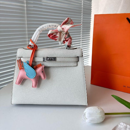 2025 Bag Stylish Top-handle Bag W62