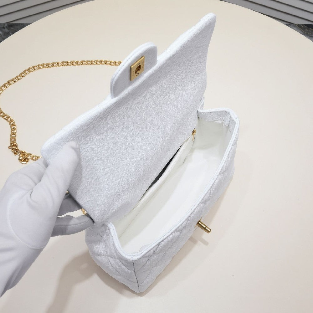 2025 Bag Classic Flap Bag W69