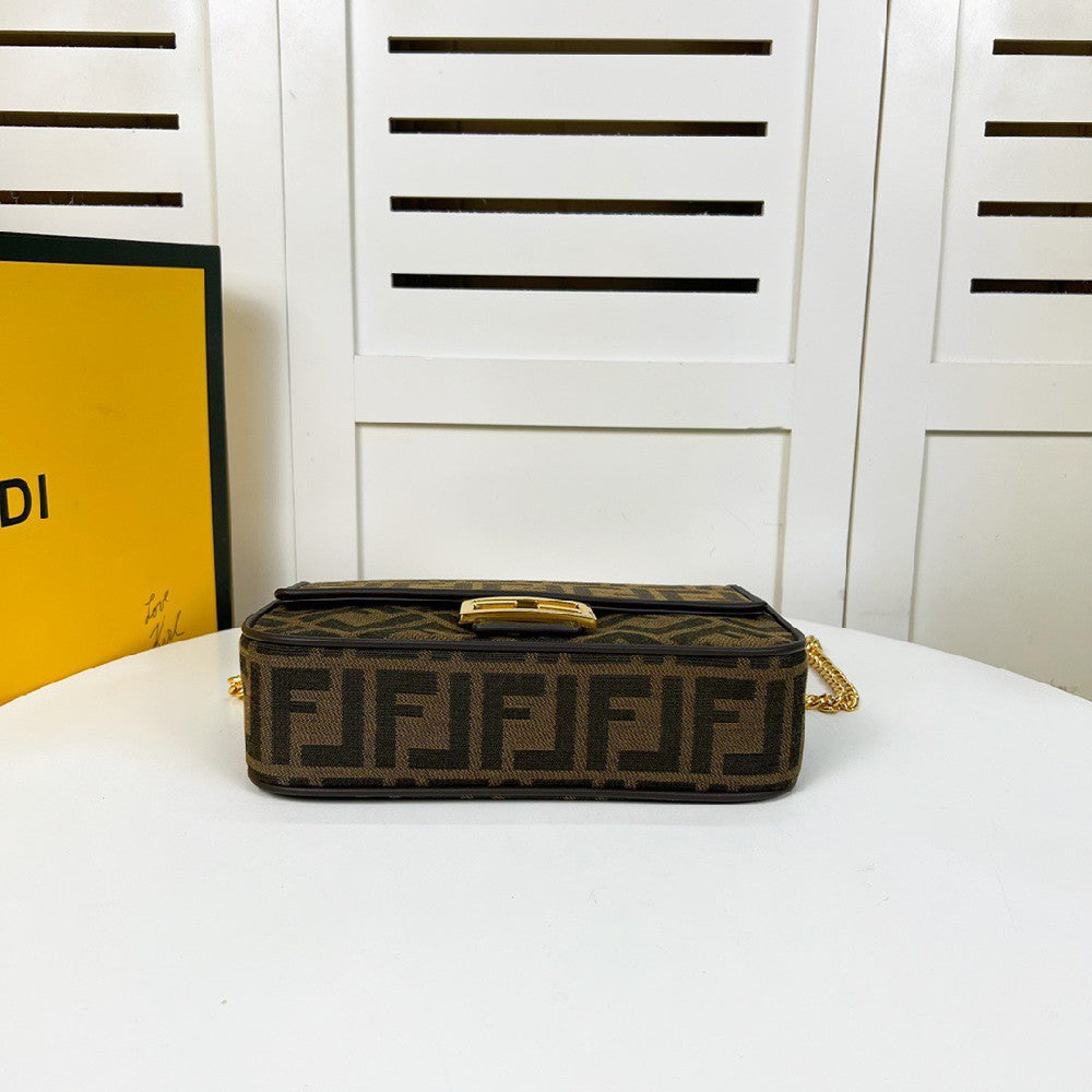 2025 Bag Baguette Bag F2