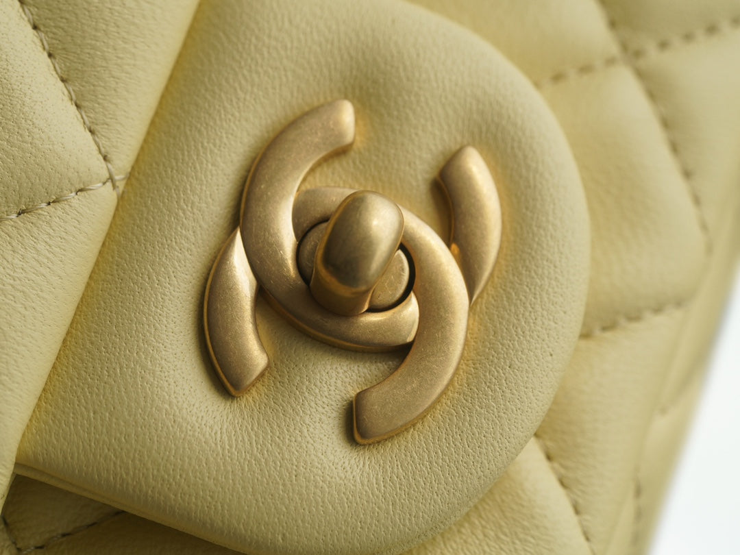 2025 Bag Classic Flap Bag C12