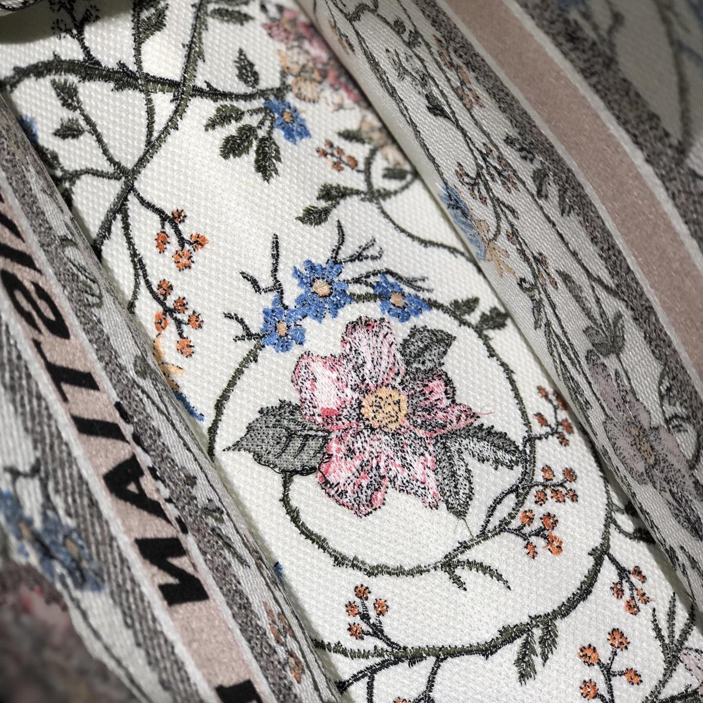 2025 Bag Book Tote Bag D2