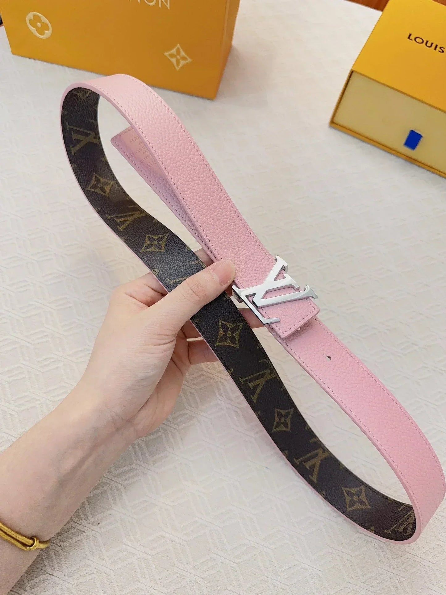 2025 Soft pebbled calfskin belt width 3.0cm