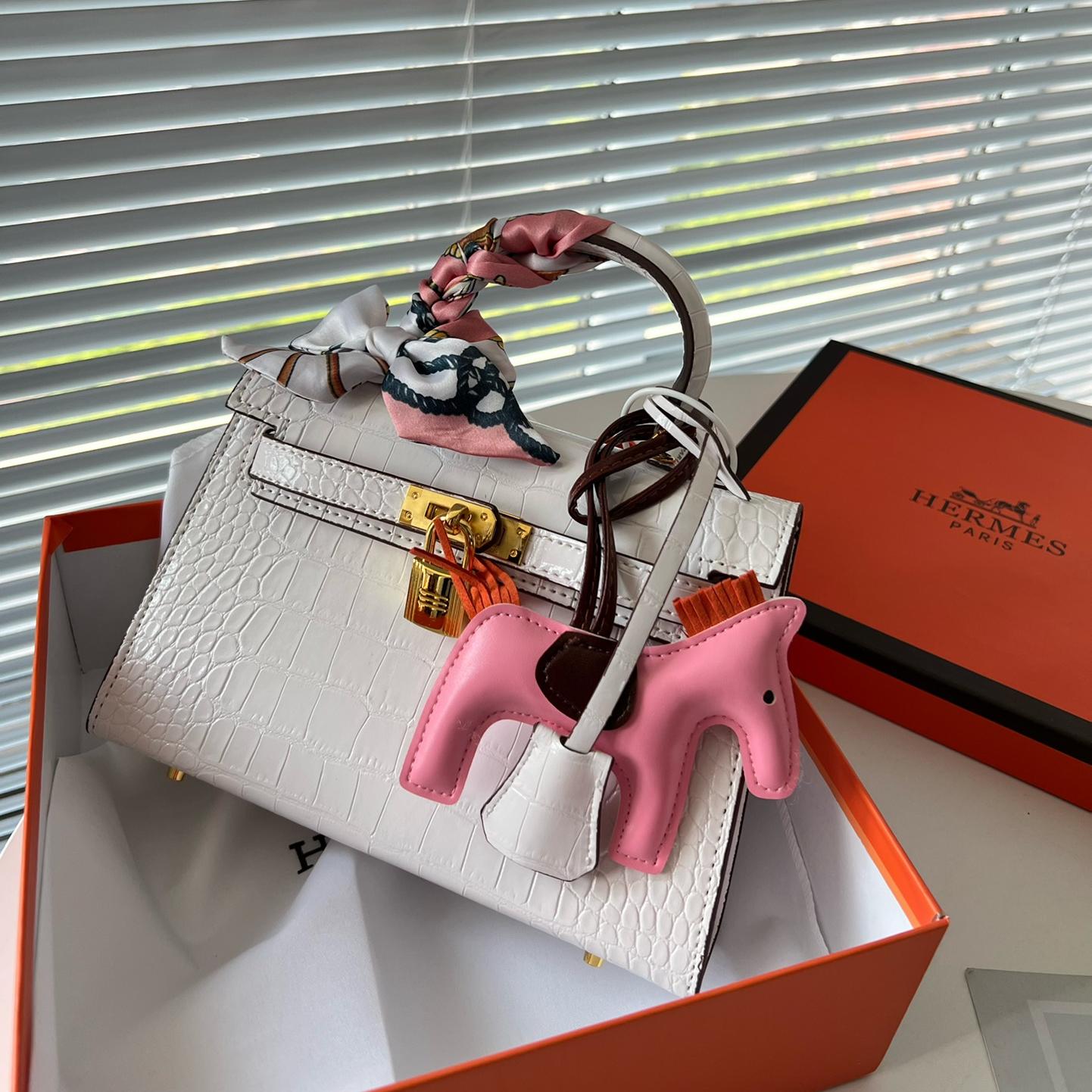 2025 Bag Stylish Top-handle Bag W232