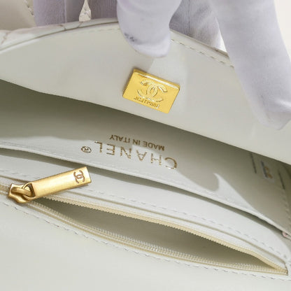 2025 Bag Classic Flap Bag With Handle C4