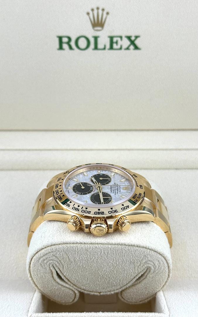 2025 Watch Daytona 116508 Yellow Gold Meteorite Dial