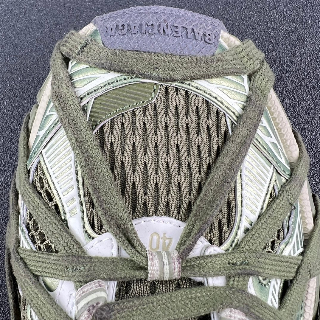 2025 0717 New green shoes