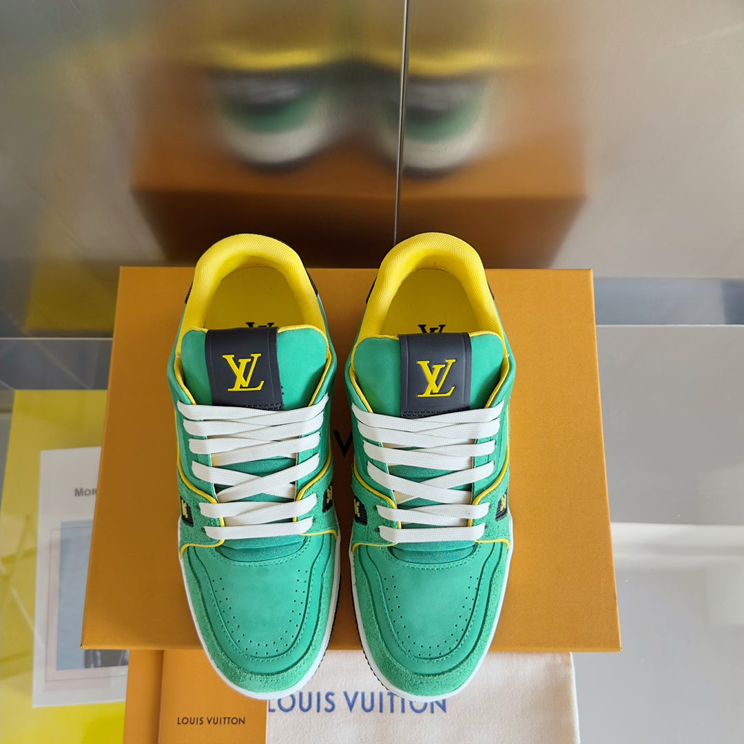 2025 250318 New high quality new color board shoes