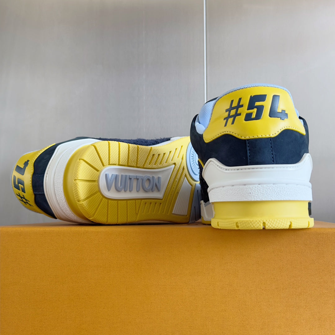 2025 250318 New high quality new color board shoes