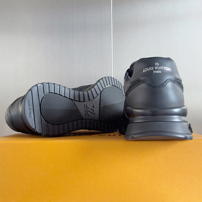 2025 250318 New high quality new color board shoes