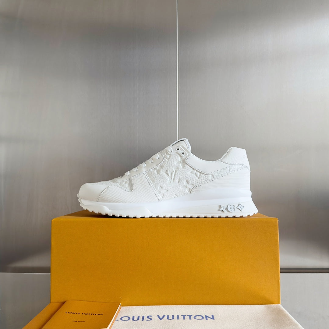 2025 250318 New high quality new color board shoes