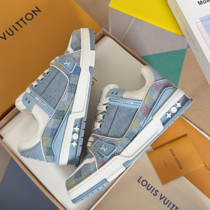 2025 250318 New high quality new color board shoes